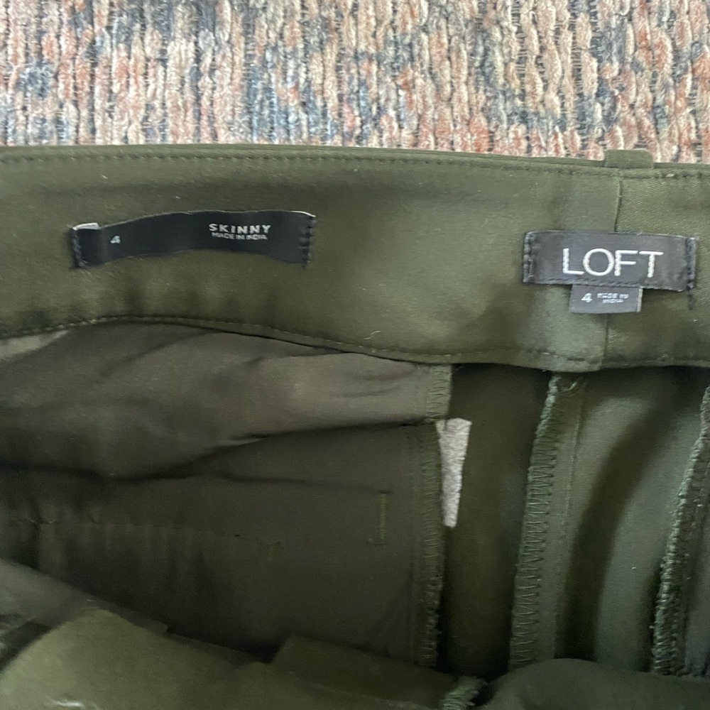 LOFT Green Pants - Picture 7 of 7